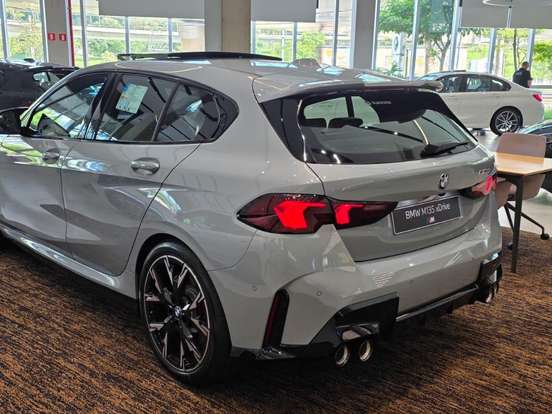 BMW-M 135i-2.0 16V TURBO GASOLINA XDRIVE STEPTRONIC BMW-M 135i-2025