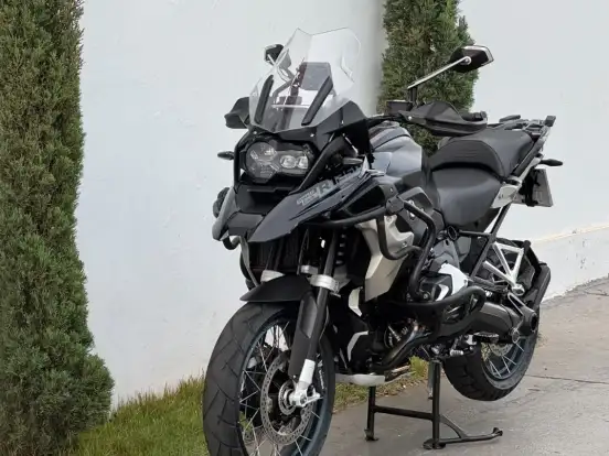 BMW-R 1250 GS PREMIUM TRIPLE BLACK BMW-R 1250 GS PREMIUM TRIPLE BLACK-2021