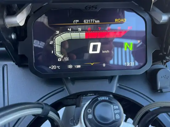BMW-R 1250 GS TRIPLE BLACK BMW-R 1250 GS TRIPLE BLACK-2022