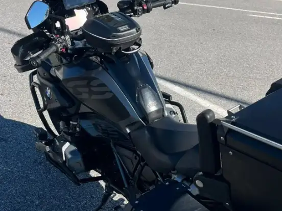 BMW-R 1250 GS TRIPLE BLACK BMW-R 1250 GS TRIPLE BLACK-2022