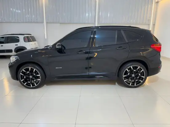 BMW-X1-2.0 16V TURBO ACTIVEFLEX XDRIVE25I SPORT 4P AUTOMÁTICO BMW-X1-2016