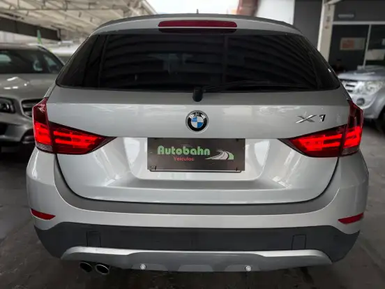 BMW-X1-2.0 16V TURBO GASOLINA SDRIVE20I 4P AUTOMÁTICO BMW-X1-2013