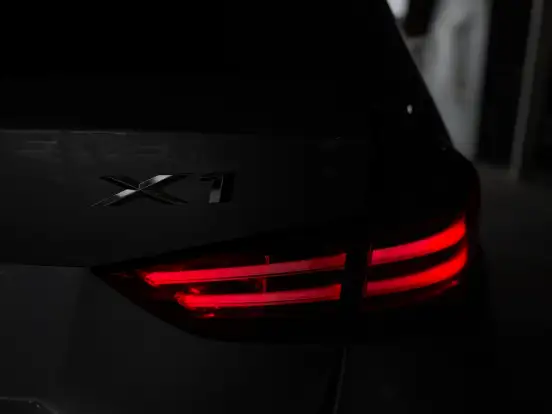 BMW-X1-2.0 16V TURBO GASOLINA SDRIVE20I 4P AUTOMÁTICO BMW-X1-2013