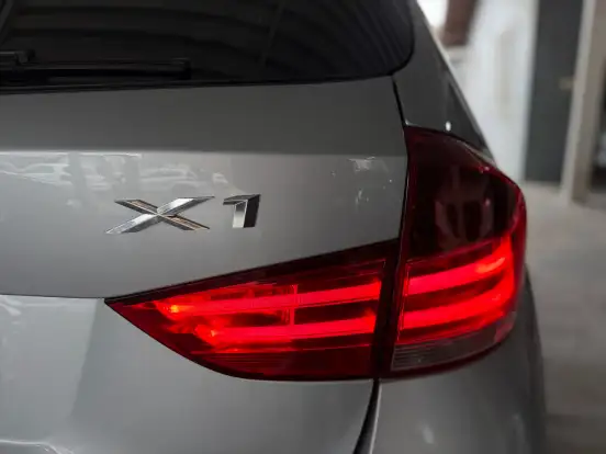 BMW-X1-2013
