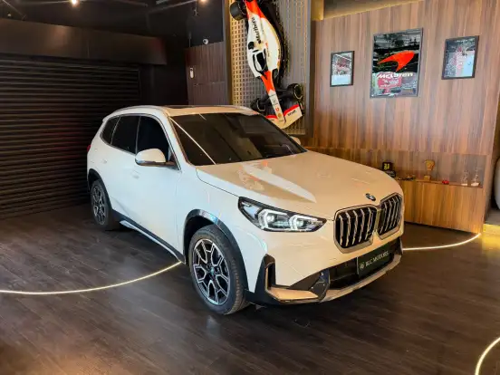BMW-X1-2024