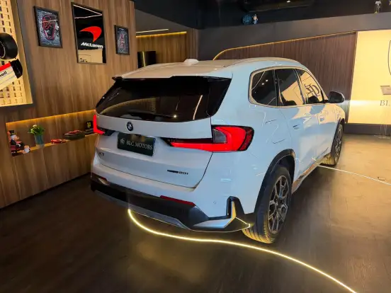 BMW-X1-2024