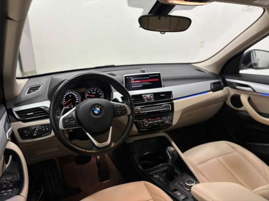 BMW-X1-2021