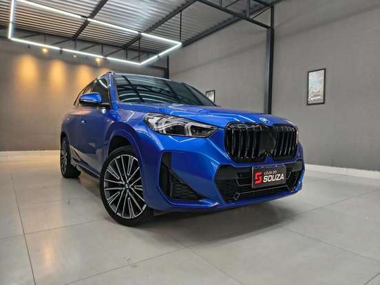 BMW-X1-2024