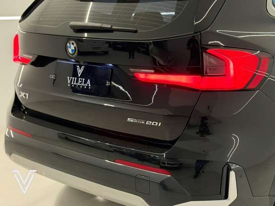 BMW-X1-2024