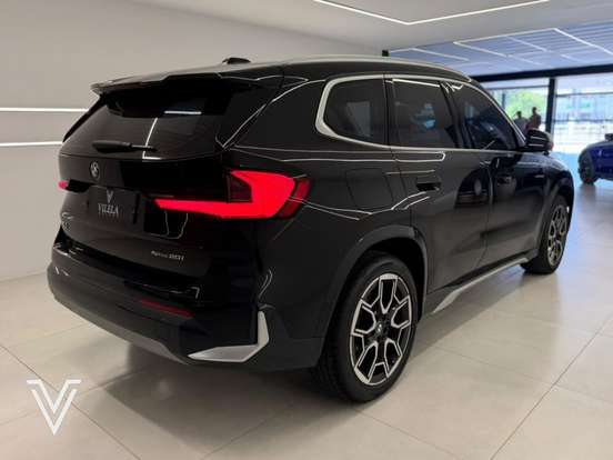 BMW-X1-2024