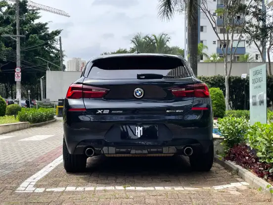 BMW-X2-2021