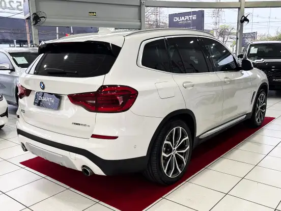 BMW-X3-2021