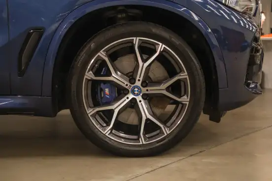BMW-X5-2022