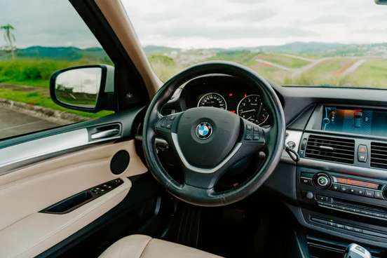 BMW-X5-2011