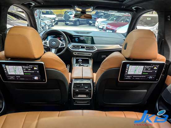 BMW-X5-2022