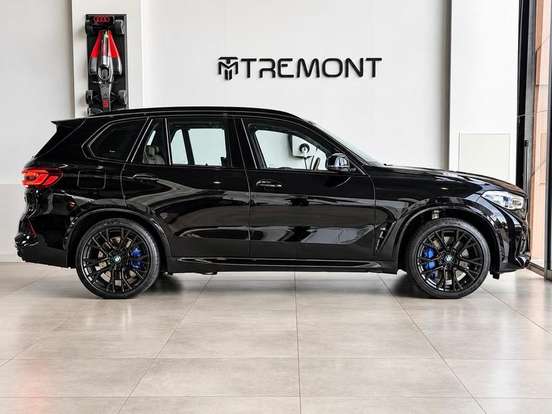BMW-X5-2021