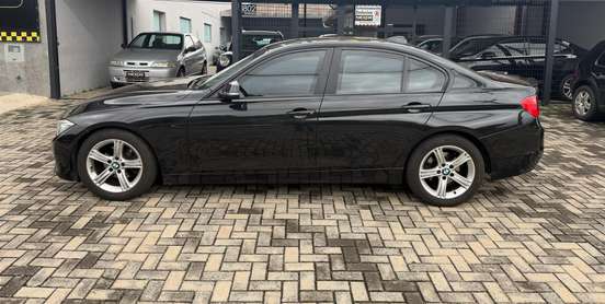 BMW-320i-2013