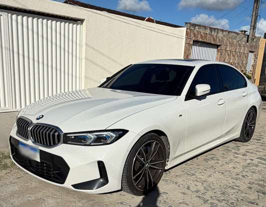 BMW-320i-2023