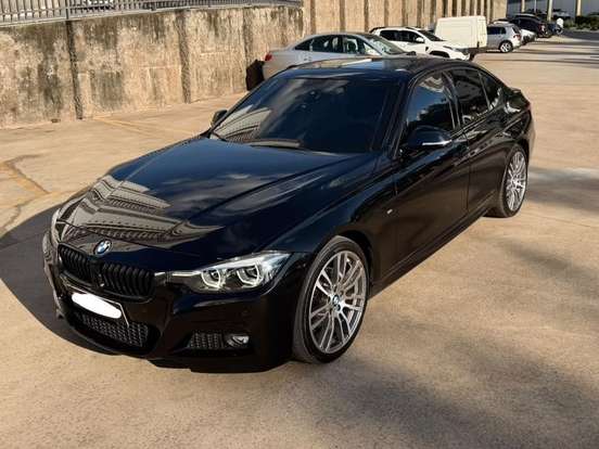 BMW-320i-2018