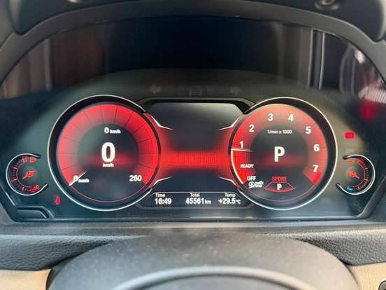 BMW-320i-2018