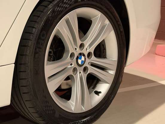 BMW-320i-2.0 SPORT 16V TURBO ACTIVE FLEX 4P AUTOMÁTICO BMW-320i-2017