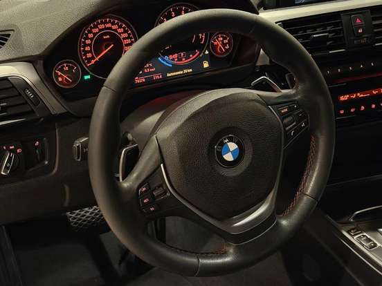 BMW-320i-2.0 SPORT 16V TURBO ACTIVE FLEX 4P AUTOMÁTICO BMW-320i-2017