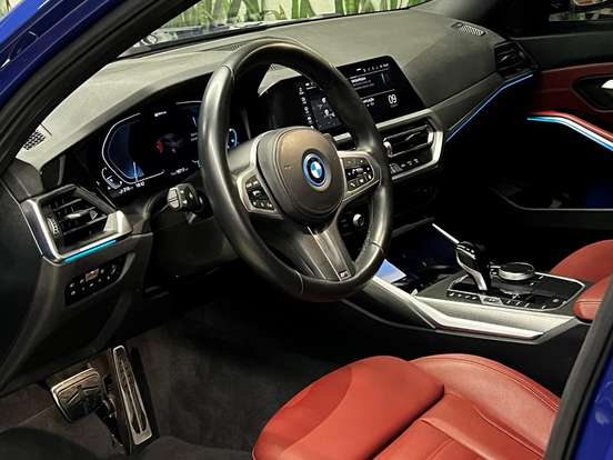 BMW-330e-2.0 16V TURBO HÍBRIDO M SPORT AUTOMÁTICO BMW-330e-2022
