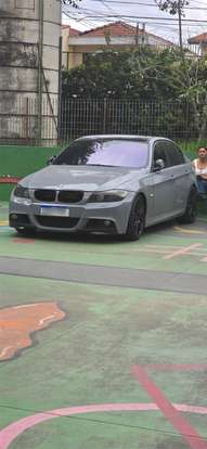 BMW-335i-2008