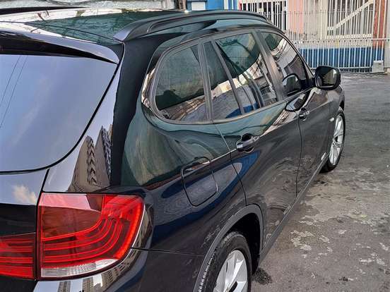 BMW-X1-2.0 16V GASOLINA SDRIVE18I 4P AUTOMÁTICO BMW-X1-2011