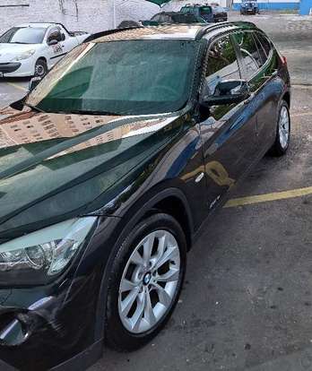 BMW-X1-2011