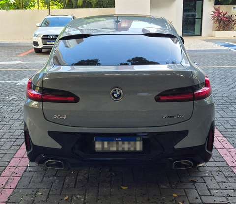 BMW-X4-2024