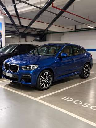 BMW-X4-2021