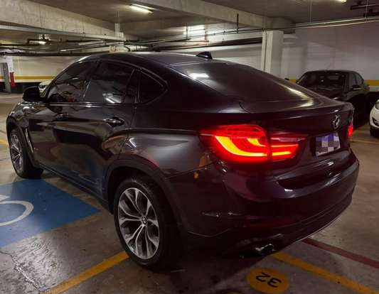 BMW-X6-2015