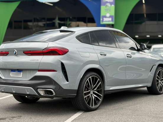 BMW-X6-3.0 TWINPOWER GASOLINA XDRIVE40I M SPORT AUTOMÁTICO BMW-X6-2024