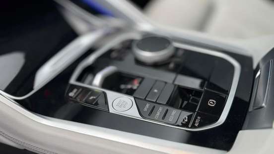 BMW-X6-2024