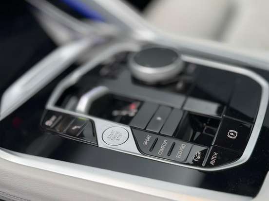 BMW-X6-3.0 TWINPOWER GASOLINA XDRIVE40I M SPORT AUTOMÁTICO BMW-X6-2024