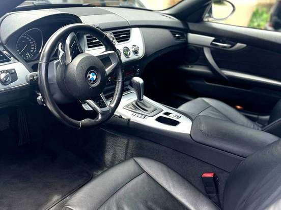 BMW-Z4-2.5 I6 GASOLINA SDRIVE23I AUTOMÁTICO BMW-Z4-2010