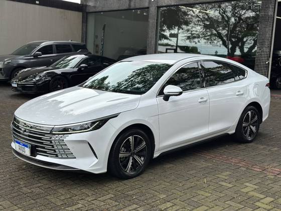 BYD KING 1.5 DM-I PHEV GS AUTOMÁTICO
