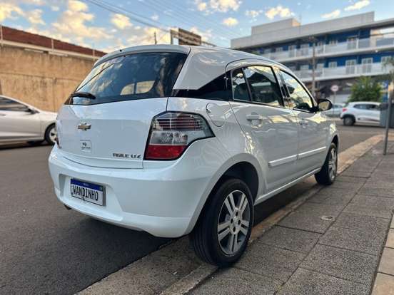 CHEVROLET-AGILE-1.4 MPFI LTZ 8V FLEX 4P MANUAL CHEVROLET-AGILE-2013