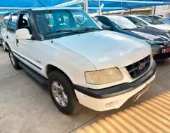 CHEVROLET BLAZER 2.2 MPFI DLX 4X2 8V GASOLINA 4P MANUAL CHEVROLET BLAZER 2.2 MPFI DLX 4X2 8V GASOLINA 4P MANUAL