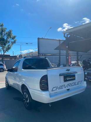 CHEVROLET-CORSA-2002