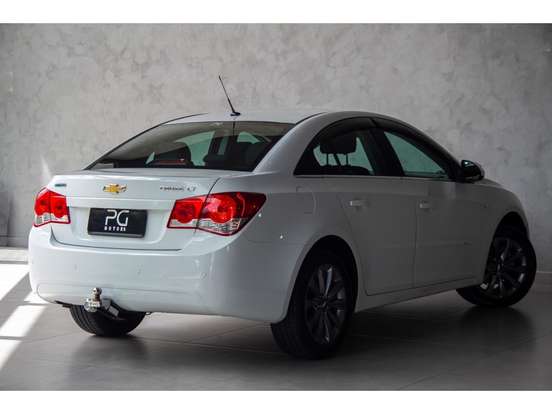 CHEVROLET-CRUZE-2015