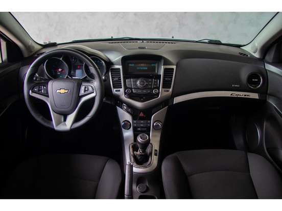 CHEVROLET-CRUZE-1.8 LT 16V FLEX 4P MANUAL CHEVROLET-CRUZE-2015