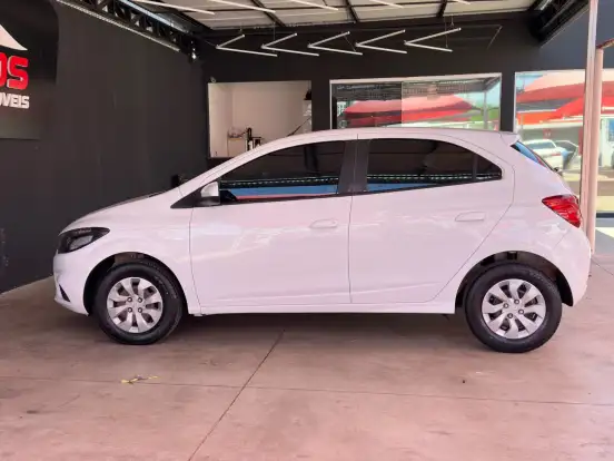 CHEVROLET-ONIX-1.0 MPFI JOY 8V FLEX 4P MANUAL CHEVROLET-ONIX-2019
