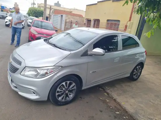 CHEVROLET-ONIX-1.0 MPFI JOY 8V FLEX 4P MANUAL CHEVROLET-ONIX-2017