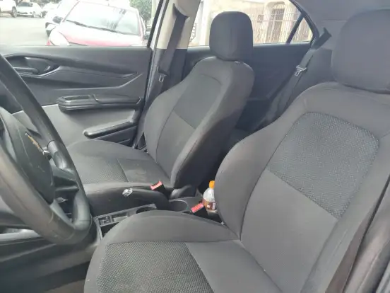 CHEVROLET-ONIX-1.0 MPFI JOY 8V FLEX 4P MANUAL CHEVROLET-ONIX-2017