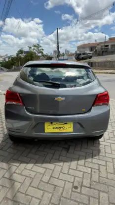 CHEVROLET-ONIX-2019