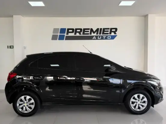 CHEVROLET-ONIX-1.0 MPFI LT 8V FLEX 4P MANUAL CHEVROLET-ONIX-2017