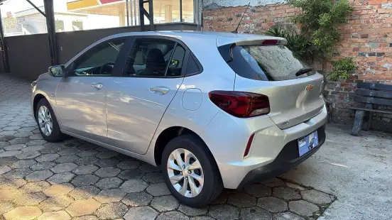 CHEVROLET-ONIX-2022