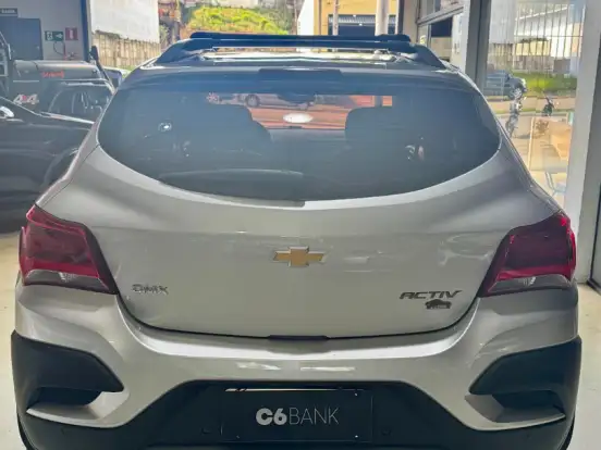 CHEVROLET-ONIX-1.4 MPFI ACTIV 8V FLEX 4P AUTOMÁTICO CHEVROLET-ONIX-2018